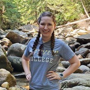 Meet your Posher, Stephanie